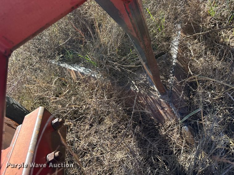 image for item EP0835 Sunflower 3270 sweep plow