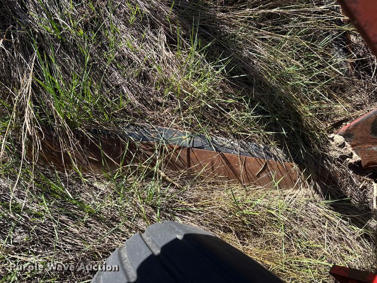 image for item EP0835 Sunflower 3270 sweep plow