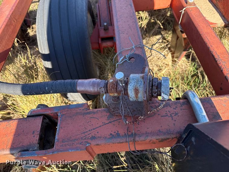 image for item EP0835 Sunflower 3270 sweep plow
