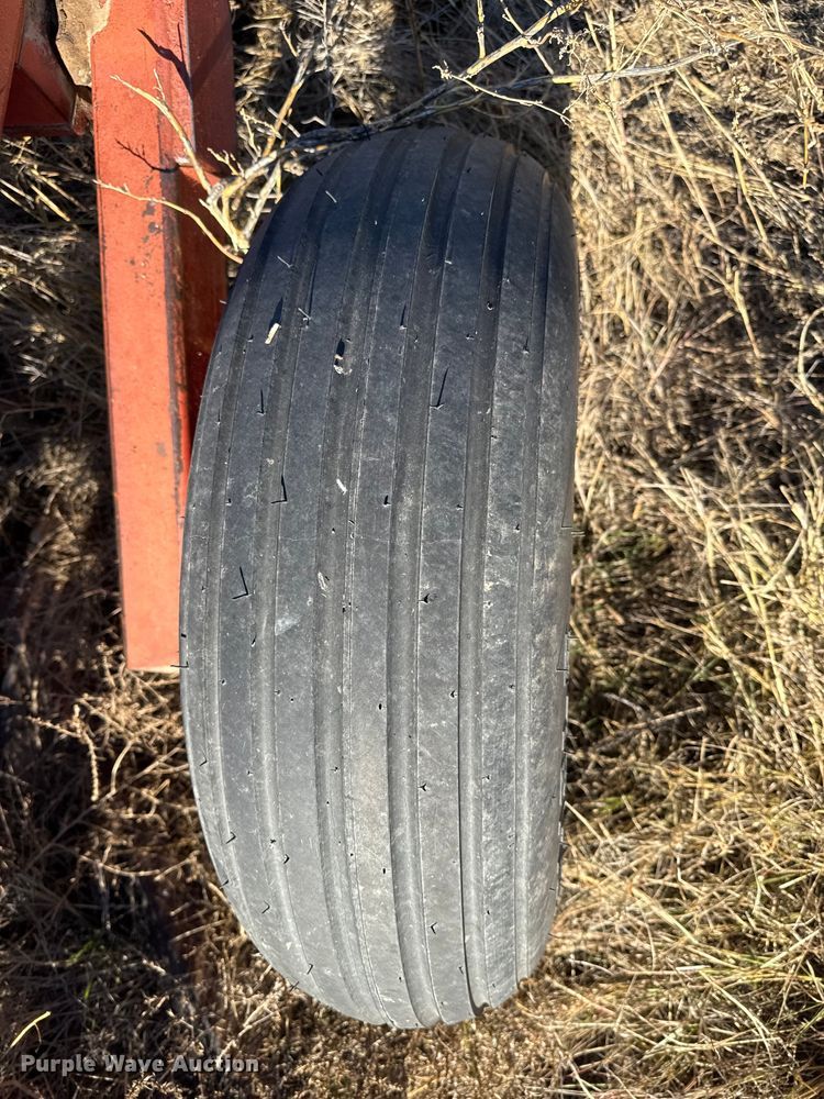 image for item EP0835 Sunflower 3270 sweep plow