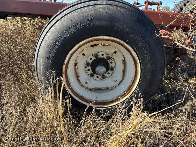 image for item EP0835 Sunflower 3270 sweep plow