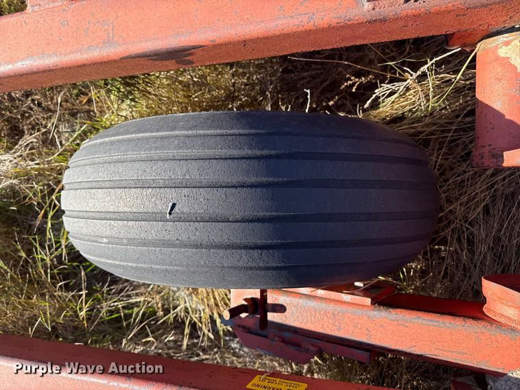 image for item EP0835 Sunflower 3270 sweep plow