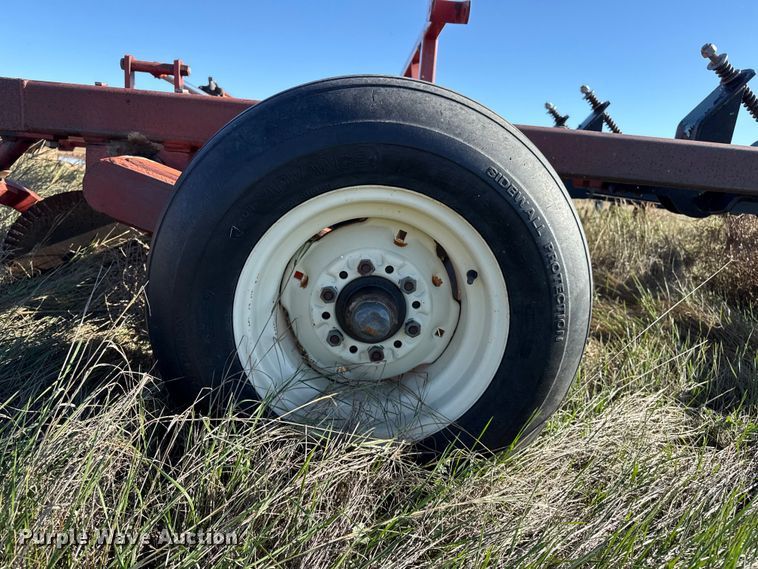 image for item EP0835 Sunflower 3270 sweep plow