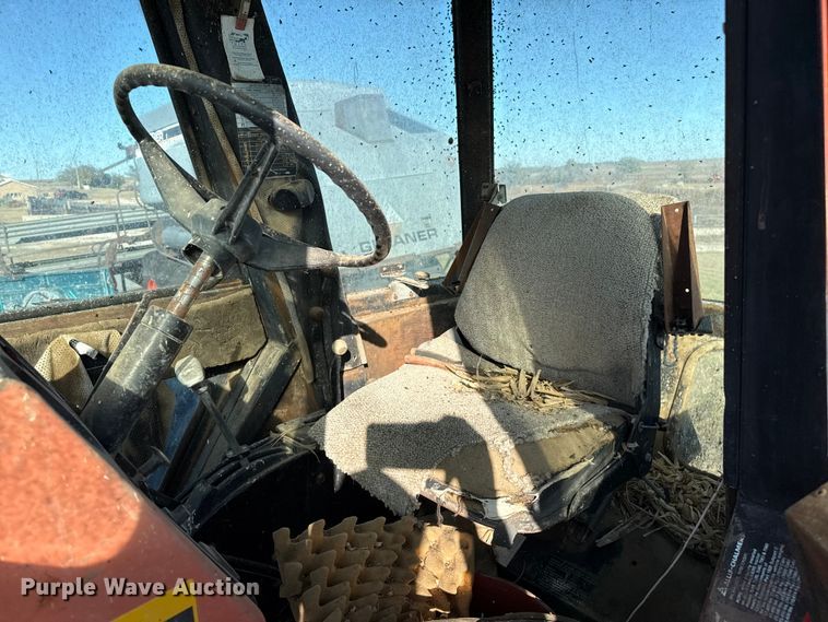 image for item EP0836 Allis-Chalmers 7080 tractor