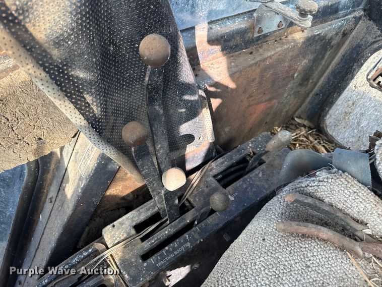 image for item EP0836 Allis-Chalmers 7080 tractor