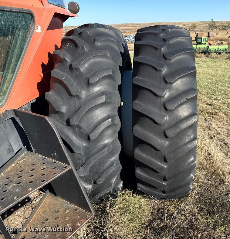 image for item EP0836 Allis-Chalmers 7080 tractor