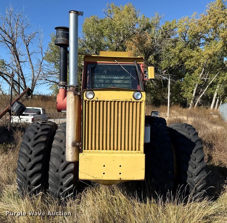 image for item EP0837 Versatile 850 4WD tractor