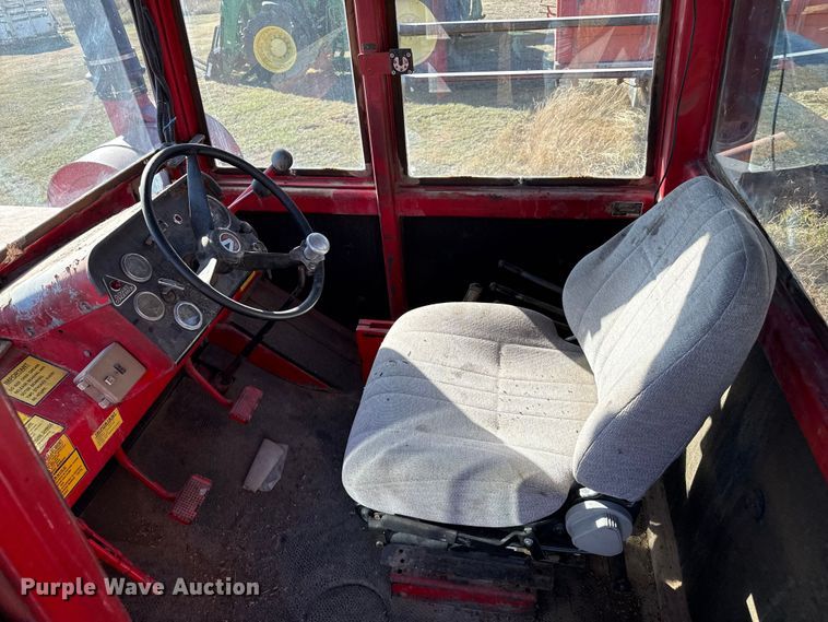 image for item EP0837 Versatile 850 4WD tractor