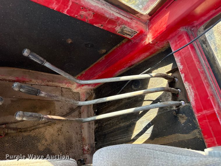 image for item EP0837 Versatile 850 4WD tractor