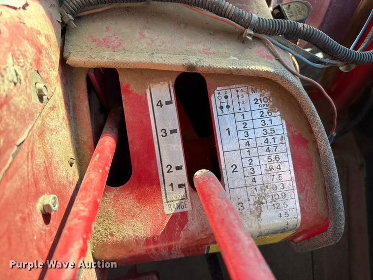 image for item EP0837 Versatile 850 4WD tractor