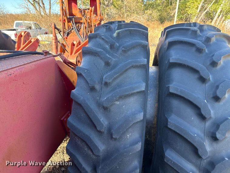 image for item EP0837 Versatile 850 4WD tractor