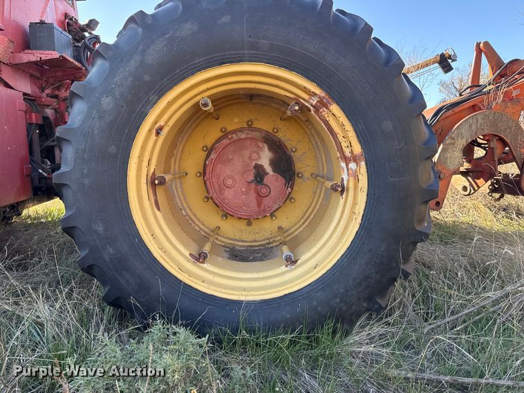 image for item EP0837 Versatile 850 4WD tractor