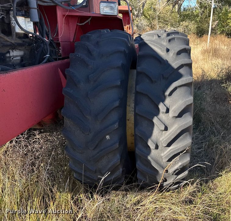 image for item EP0837 Versatile 850 4WD tractor
