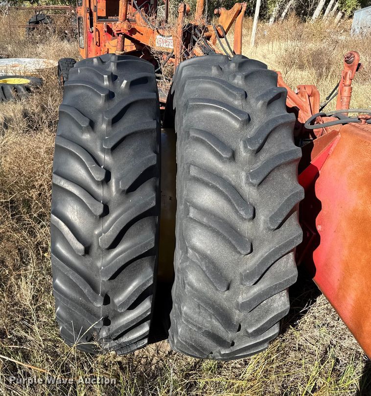 image for item EP0837 Versatile 850 4WD tractor