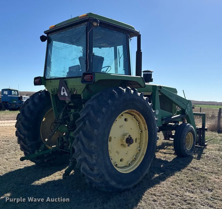 image for item EP0838 1974 John Deere 4430 tractor