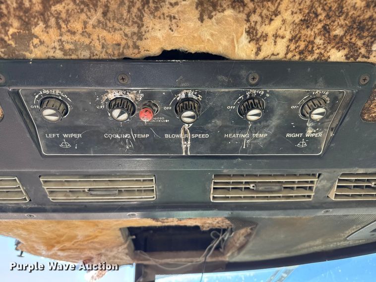 image for item EP0838 1974 John Deere 4430 tractor