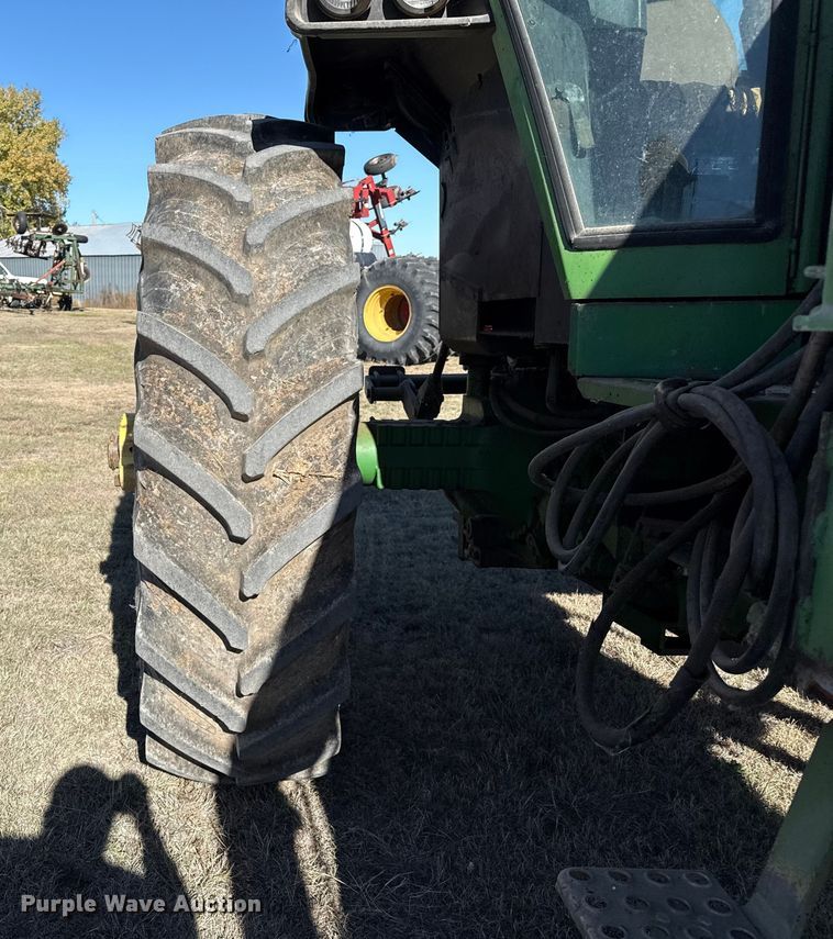 image for item EP0839 1979 John Deere 4640 tractor