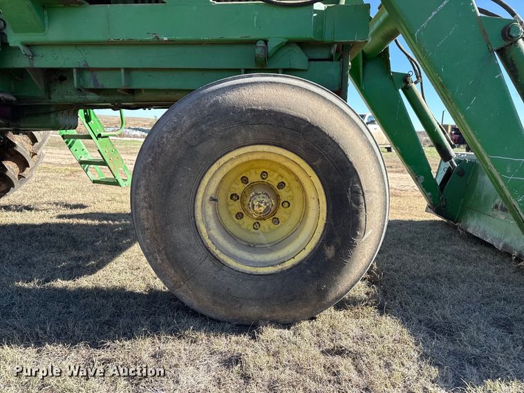 image for item EP0839 1979 John Deere 4640 tractor