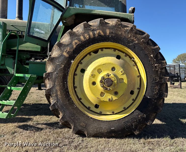 image for item EP0839 1979 John Deere 4640 tractor