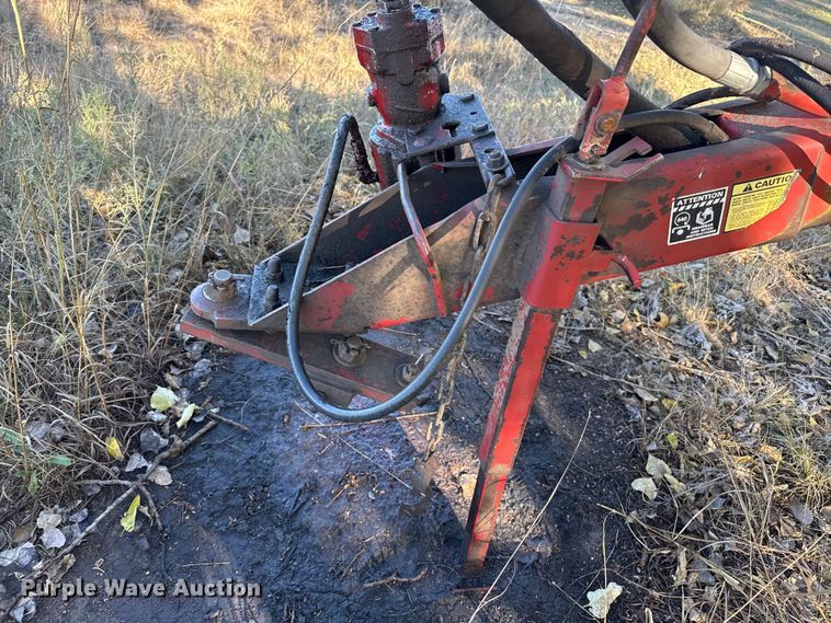 image for item EP0842 Sperry New Holland 114 swather / windrower