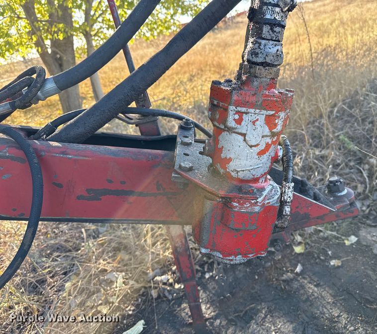 image for item EP0842 Sperry New Holland 114 swather / windrower