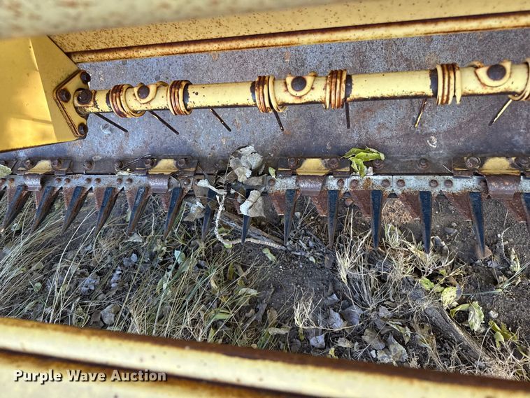 image for item EP0842 Sperry New Holland 114 swather / windrower