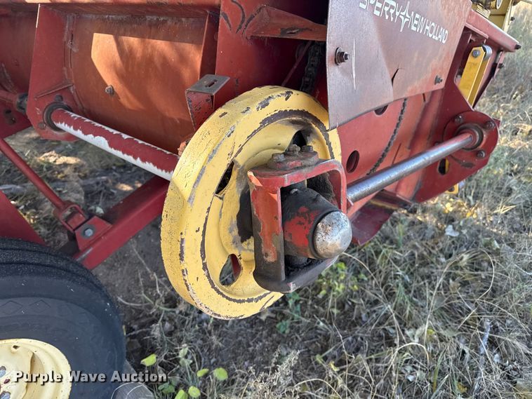 image for item EP0842 Sperry New Holland 114 swather / windrower