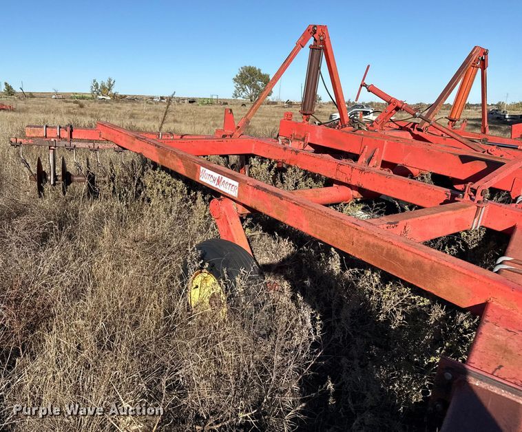 image for item EP0843 Hutchmaster 7610 tandem disk