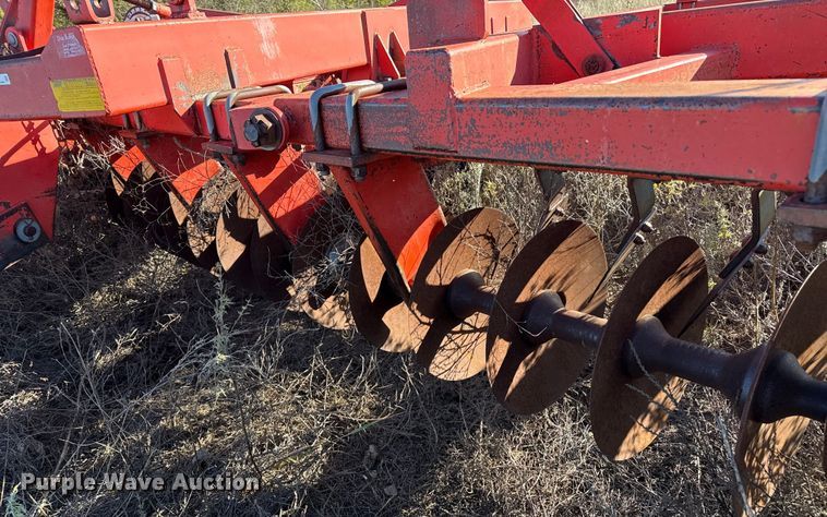 image for item EP0843 Hutchmaster 7610 tandem disk