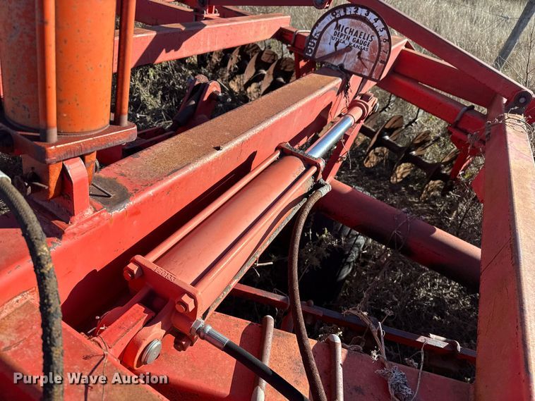 image for item EP0843 Hutchmaster 7610 tandem disk