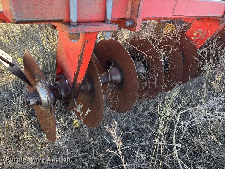 image for item EP0843 Hutchmaster 7610 tandem disk