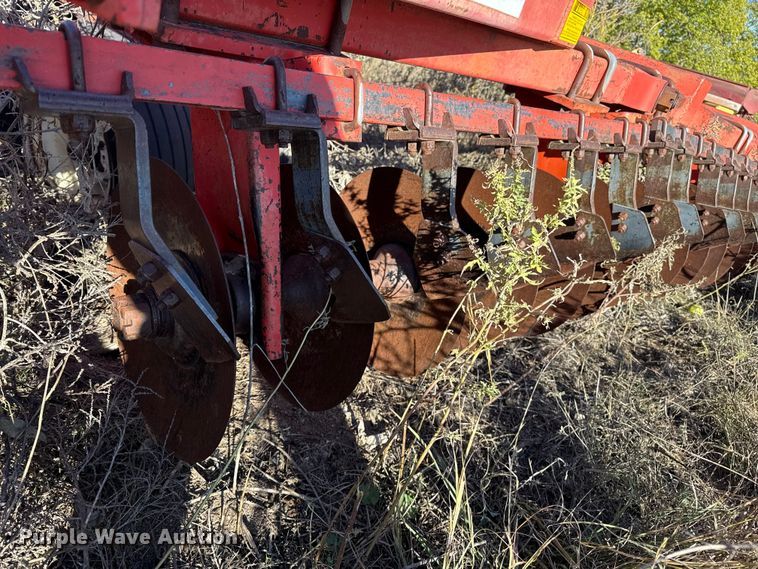 image for item EP0843 Hutchmaster 7610 tandem disk