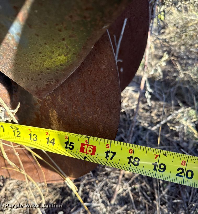 image for item EP0843 Hutchmaster 7610 tandem disk