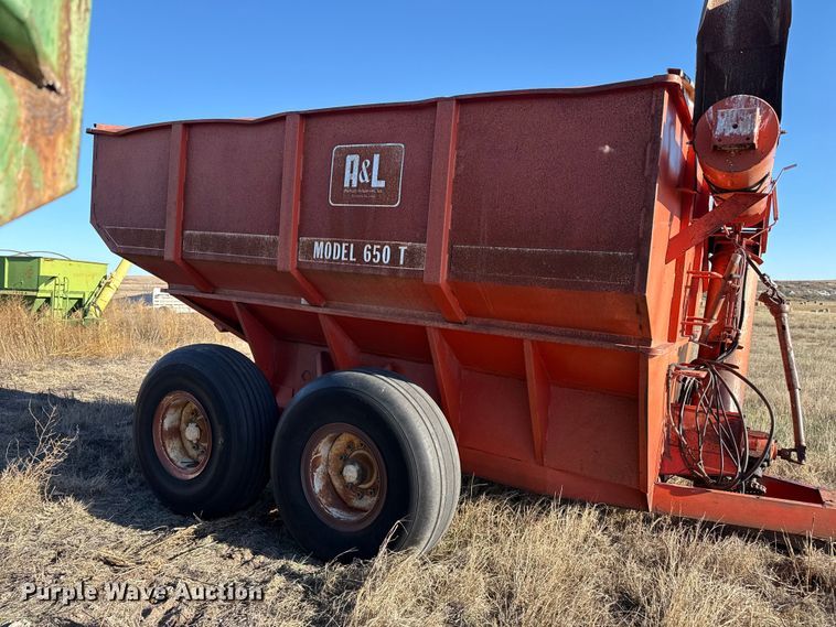 image for item EP0844 A&L 650T grain cart