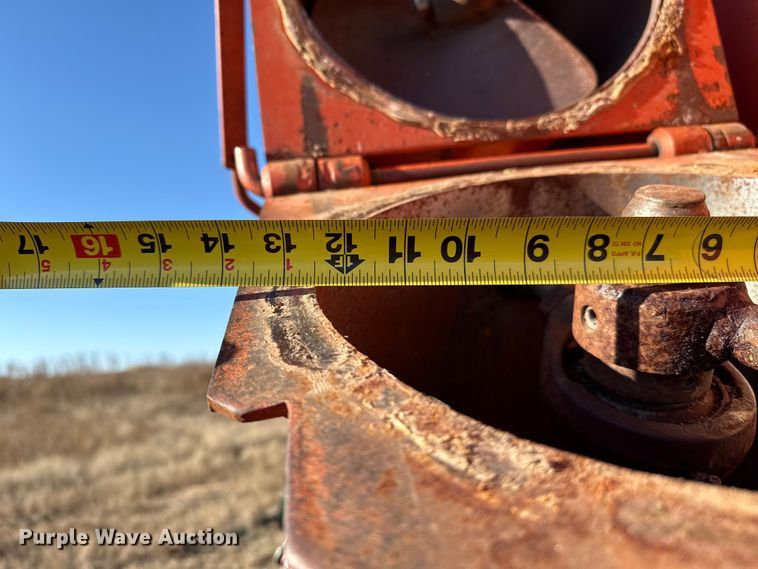 image for item EP0844 A&L 650T grain cart