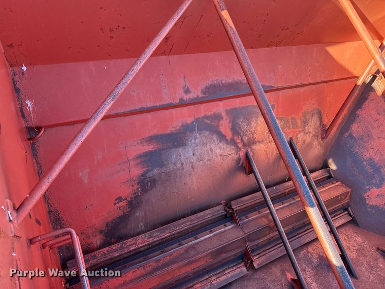 image for item EP0844 A&L 650T grain cart