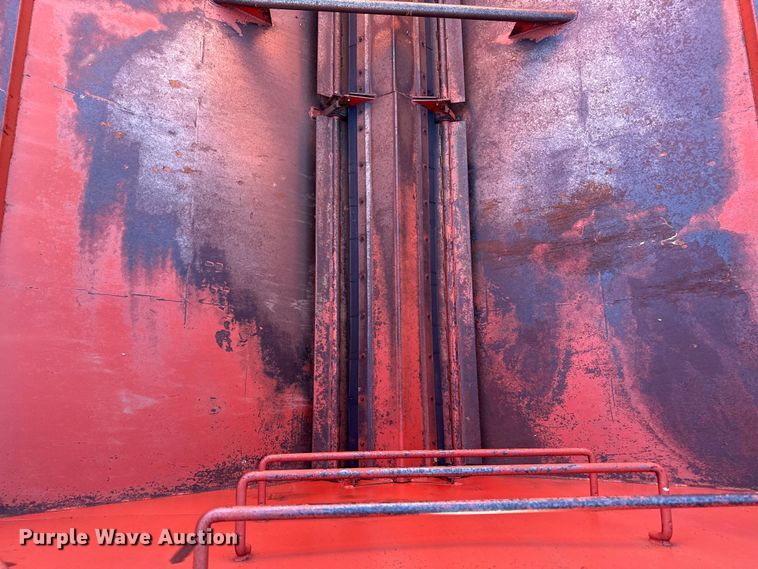 image for item EP0844 A&L 650T grain cart