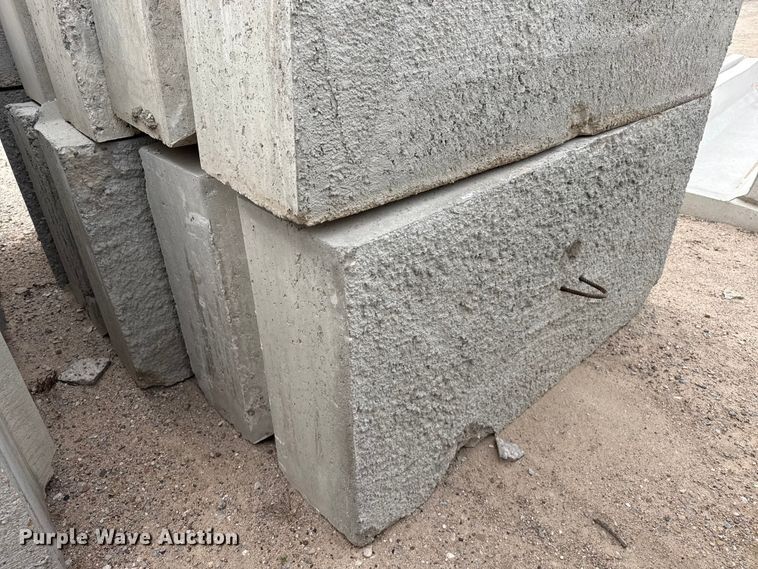 image for item EP0851 (6) concrete blocks