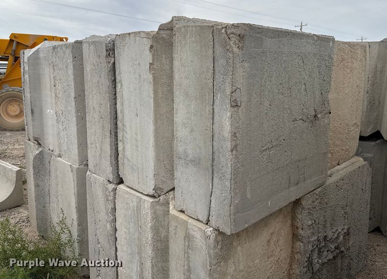 image for item EP0852 (6) concrete blocks