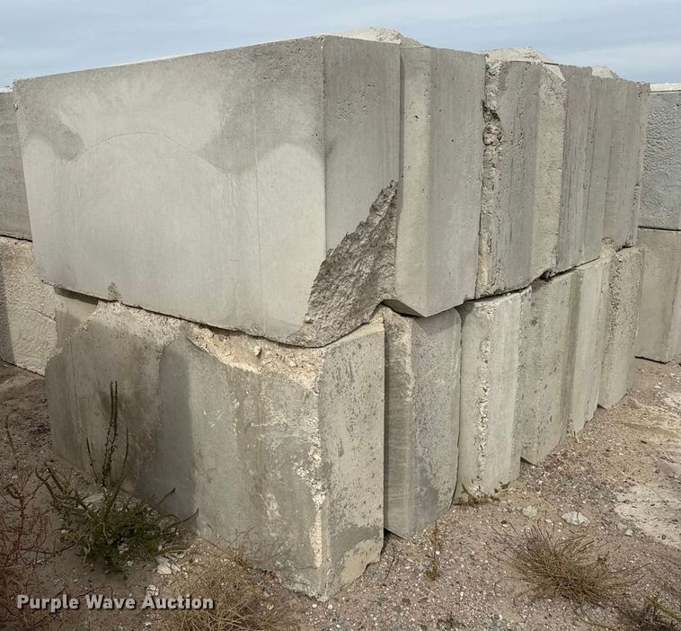 image for item EP0856 (6) concrete blocks
