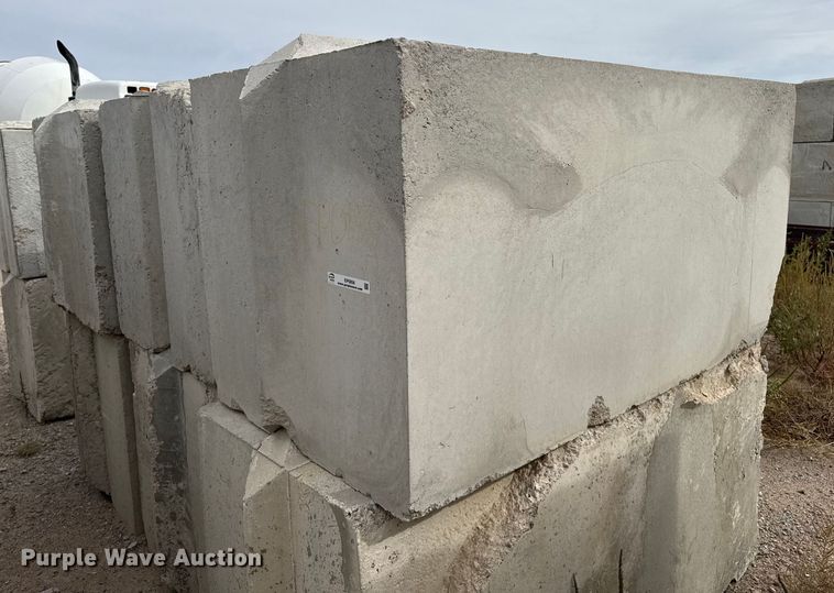 image for item EP0856 (6) concrete blocks