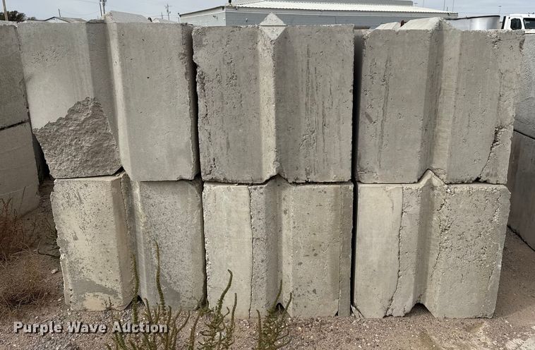 image for item EP0856 (6) concrete blocks