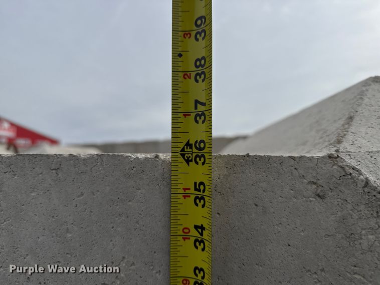 image for item EP0856 (6) concrete blocks