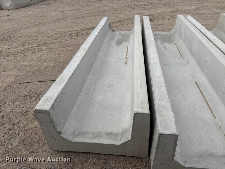 image for item EP0858 (9) concrete feed bunks