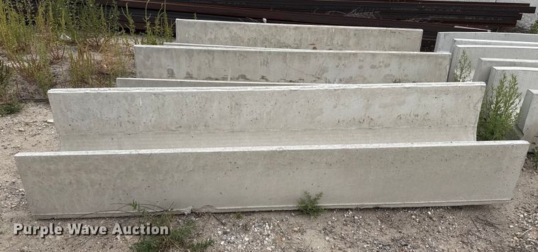 image for item EP0859 (3) concrete feed bunks