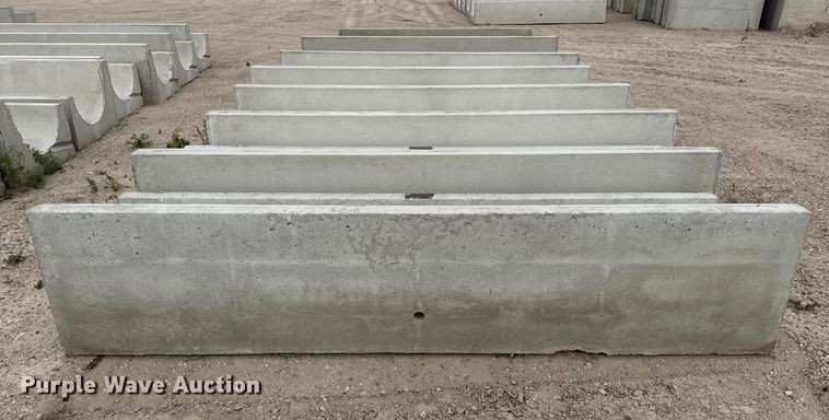 image for item EP0862 (8) concrete feed bunks
