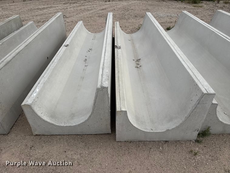image for item EP0862 (8) concrete feed bunks