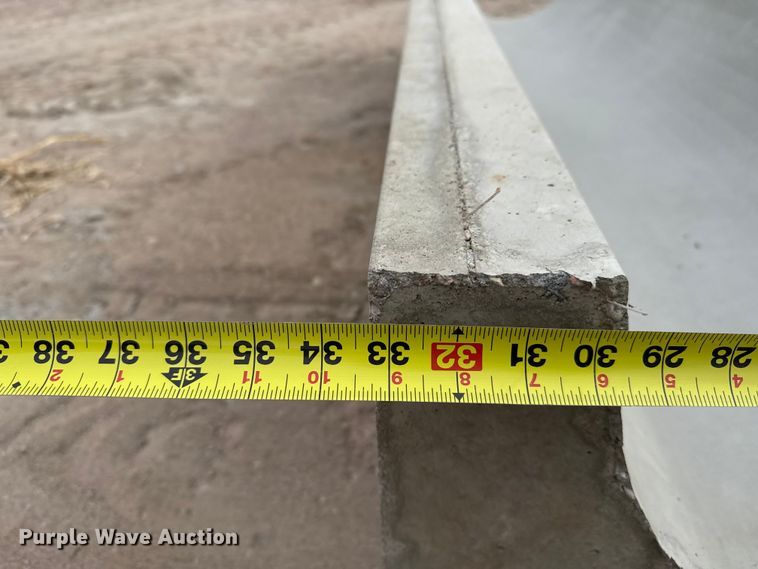 image for item EP0862 (8) concrete feed bunks