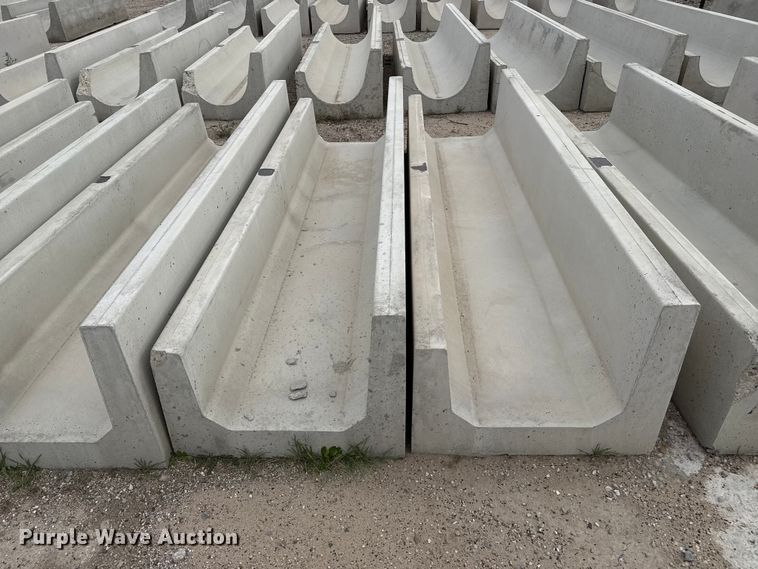 image for item EP0865 (10) concrete feed bunks