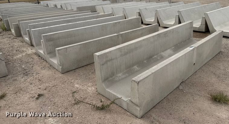 image for item EP0866 (11) concrete feed bunks